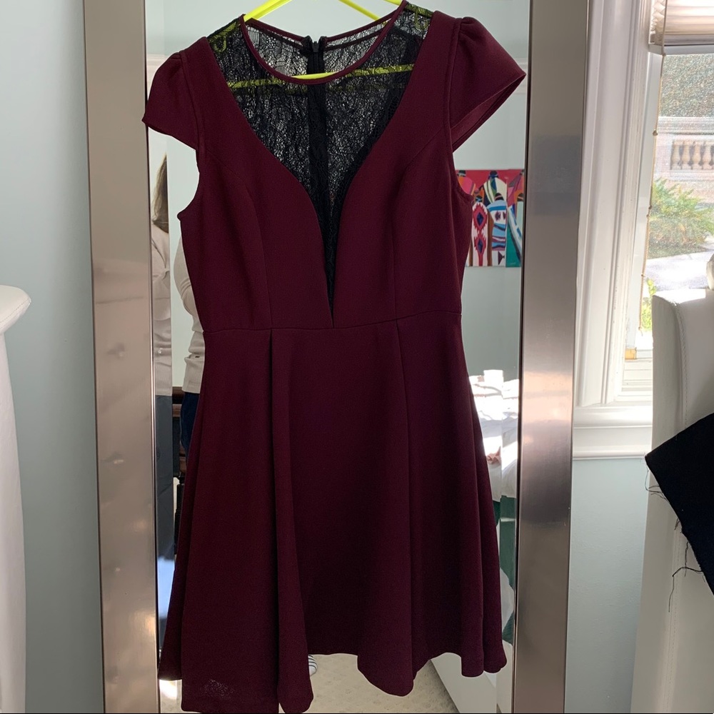 BCBGeneration dress with lace. Size 6